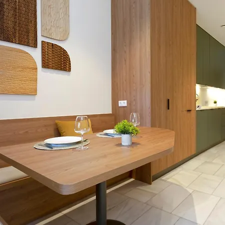 Genteel San Vicente Apartment Seville